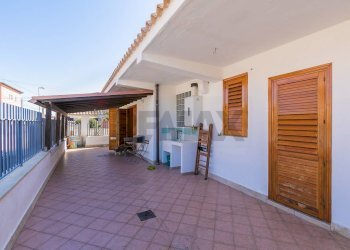 Terrazza - Casa semi indipendente Via Giarratana
 
3, Siracusa - foto 31