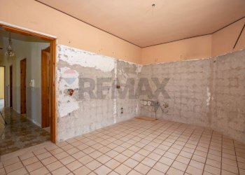 Stanza vuota - Appartamento Via Agrigento
 
4, Pachino - foto 40