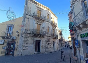 Edificio all\'aperto - Casa indipendente Melilli - foto 1