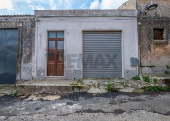 Casa all\'aperto - Casa indipendente Via Maria Josè
 
7, Canicattini Bagni - foto 24