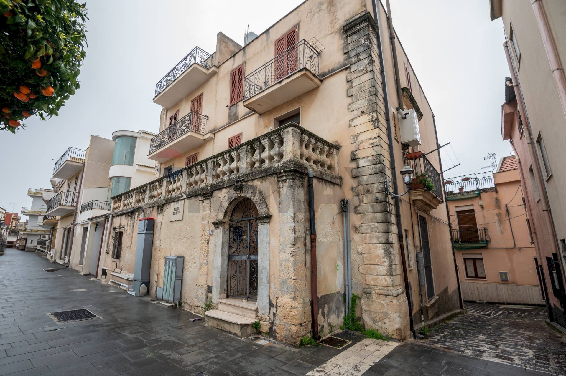Edificio all\'aperto - Casa indipendente Piazza Umberto I
 
31, Melilli - foto 2
