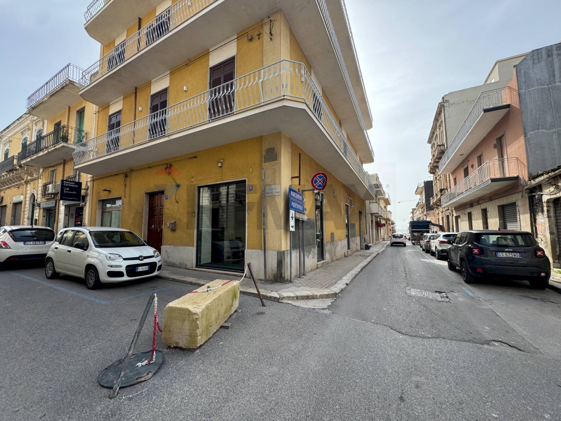 Edificio all\'aperto - Commercial Premises VIA CASSAR SCALIA
 
46, Pachino - photo 3