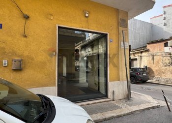 Edificio all\'aperto - Commercial Premises VIA CASSAR SCALIA
 
46, Pachino - photo 2