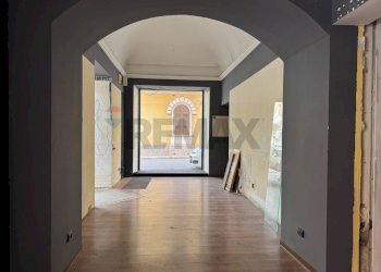 Hall / corridoio - Commercial Premises VIA CASSAR SCALIA
 
46, Pachino - photo 11