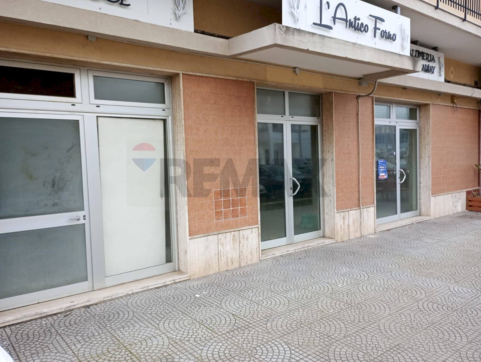 Edificio all\'aperto - Commercial Premises VIA LENTINI
34-36, Siracusa - photo 3