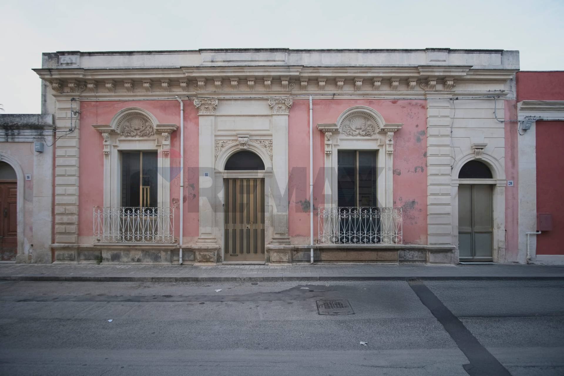 Edificio all\'aperto - Independent house via Garibaldi
 
18-20, Canicattini Bagni - photo 1