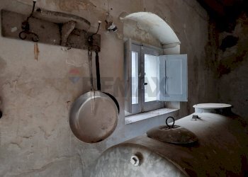 Dettagli - Casa indipendente via Garibaldi
 
18-20, Canicattini Bagni - foto 28