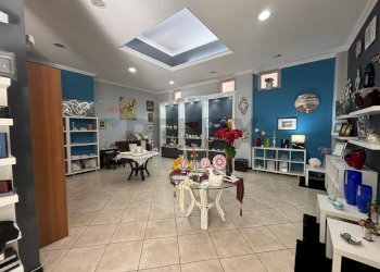 Soggiorno - Negozio Via Siracusa
 
44, Francofonte - foto 4