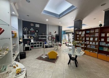 Ufficio - Negozio Via Siracusa
 
44, Francofonte - foto 6