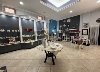 Sala da pranzo - Negozio Via Siracusa
 
44, Francofonte - foto 12