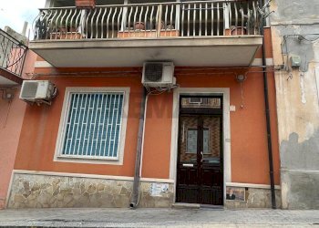 Edificio all\'aperto - Independent house Via De Sanctis
 
35, Pachino - photo 1