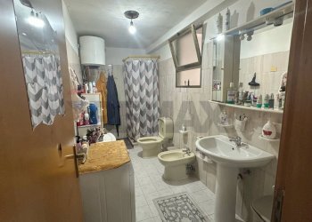 Bagno - Independent house Via De Sanctis
 
35, Pachino - photo 12