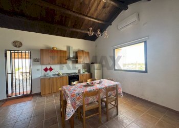 Sala da pranzo - Villa Contrada Triona Casalotto SP 85, Pachino - foto 19