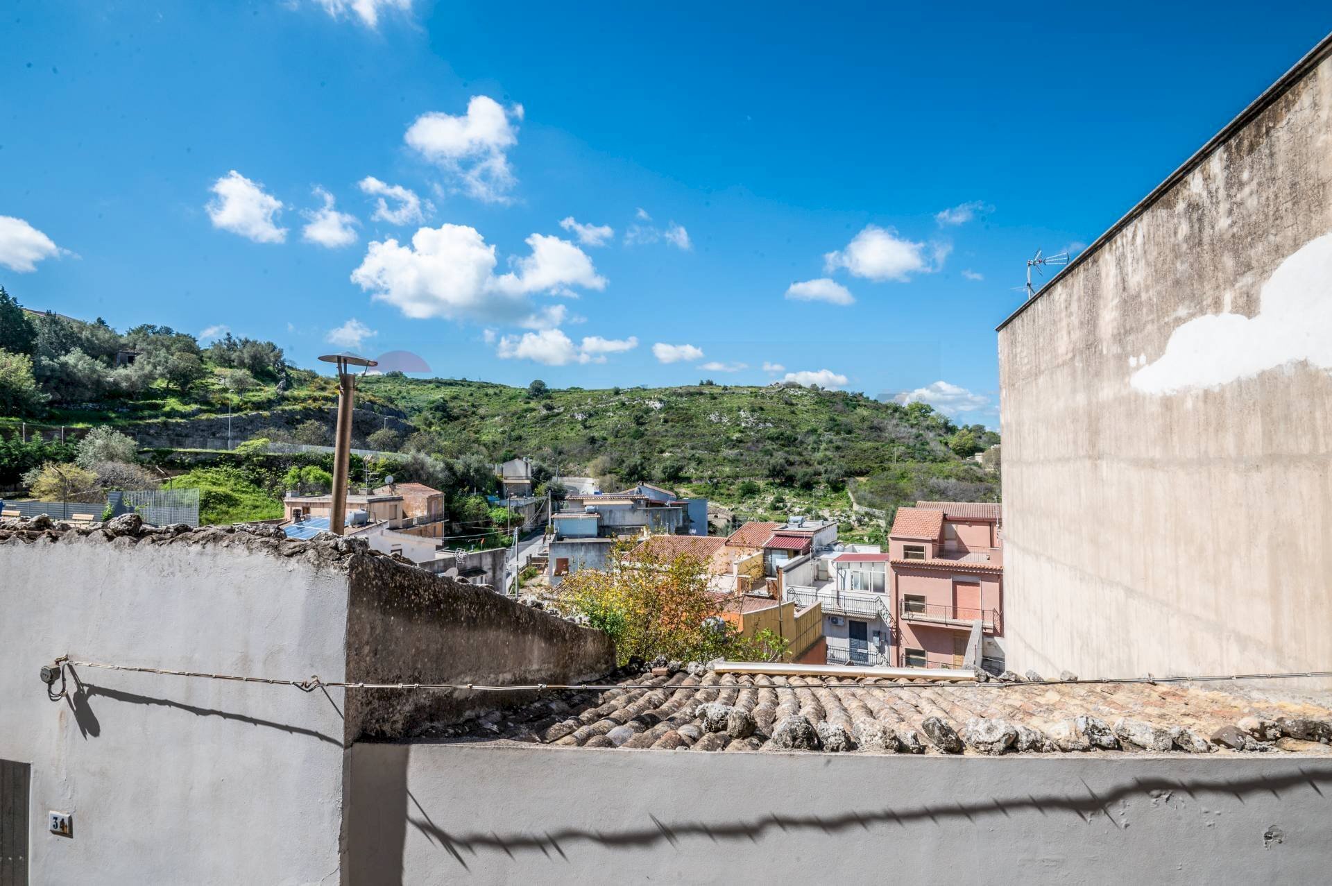 Vista - Casa indipendente Via Cola Di Rienzo
 
35, Melilli - foto 3