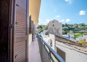 Balcone - Independent house Via Cola Di Rienzo
 
35, Melilli - photo 1