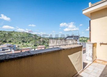 Terrazzo - Independent house Via Cola Di Rienzo
 
35, Melilli - photo 27