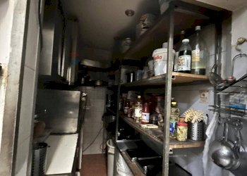 Dispensa di stoccaggio - Attività Commerciale Via Italia
110, Siracusa - foto 9