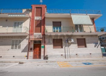 Edificio all\'aperto - Appartamento via delle cave
 
62, Priolo Gargallo - foto 1