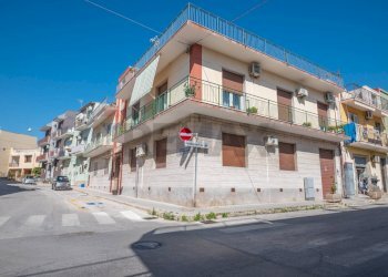 Edificio all\'aperto - Appartamento via delle cave
 
62, Priolo Gargallo - foto 58