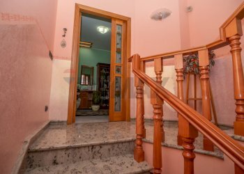 Scale - Independent house via Lombardia
 
54, Pachino - photo 5