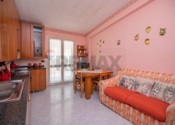 Sala da pranzo - Independent house via Lombardia
 
54, Pachino - photo 21