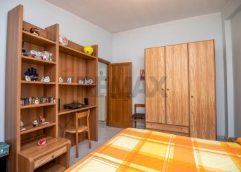 Camera / camera da letto - Independent house via Lombardia
 
54, Pachino - photo 23