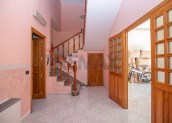 Hall / corridoio - Independent house via Lombardia
 
54, Pachino - photo 32