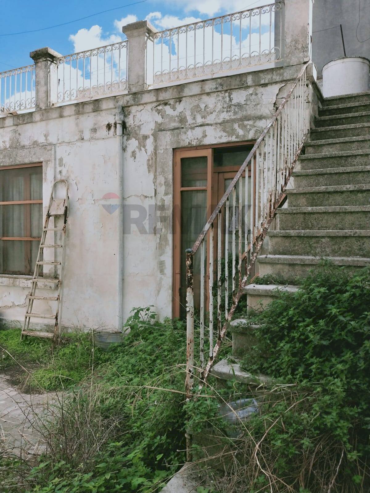 Casa all\'aperto - Casa indipendente via Vittorio Emanuele III
 
463, Canicattini Bagni - foto 2