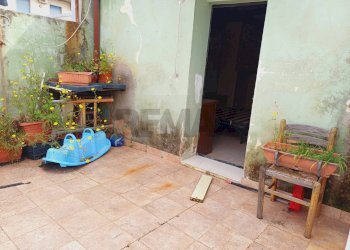 Terrazza - Casa semi indipendente via Fratelli Amato
 
62, Floridia - foto 3