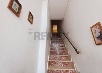 Scale - Casa semi indipendente via Fratelli Amato
 
62, Floridia - foto 17