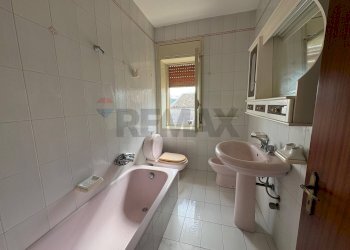 Bagno - Quadrilocale RONCO ELISABETTA
 
2, Ferla - foto 12