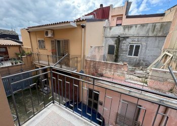 Balcone - Quadrilocale RONCO ELISABETTA
 
2, Ferla - foto 24