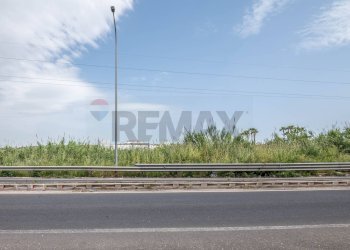 Vista dell\'acqua - Terreno edificabile VIA GIUSEPPE FARINA
1, Siracusa - foto 15