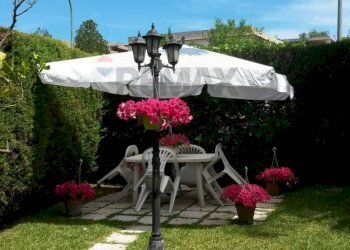 Giardino - Casa semi indipendente contrada bongiovanni
 
20, Augusta - foto 1