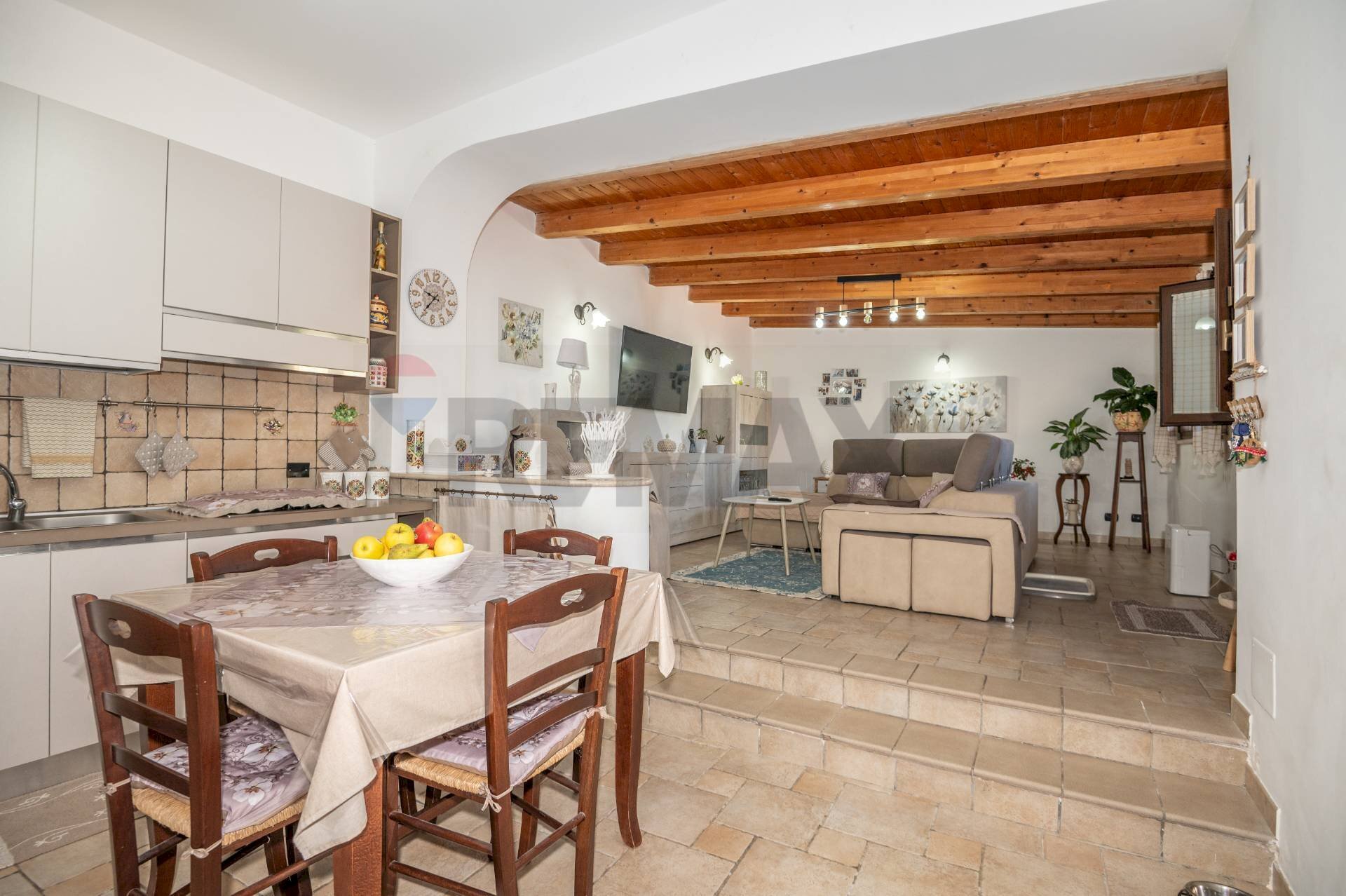 Sala da pranzo - Casa indipendente Via Lazio
 
4, Pachino - foto 2