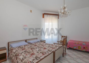 Camera - Independent house via Vittorio Emanuele
 
67, Melilli - photo 16