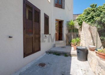 Facciata - Independent house via Vittorio Emanuele
 
67, Melilli - photo 17