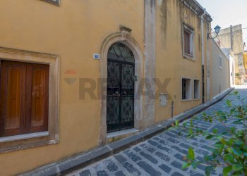 Facciata - Independent house via Vittorio Emanuele
 
67, Melilli - photo 28