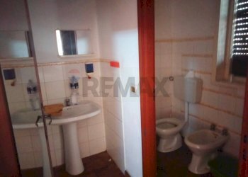 Bagno - Locale Commerciale via Libertà
 
111, Pachino - foto 7