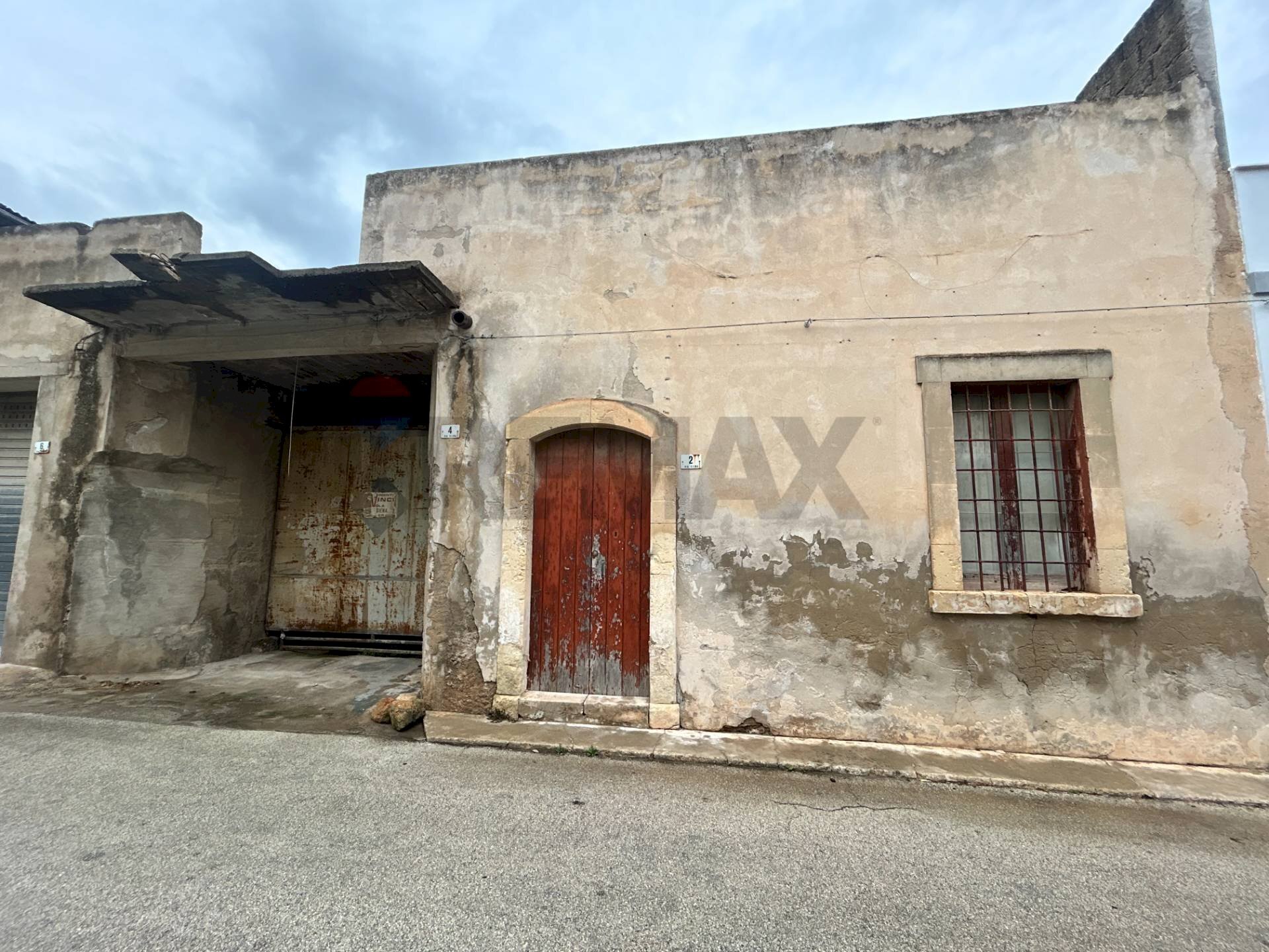 Casa all\'aperto - Ufficio Via Siena
 
2/4, Avola - foto 1