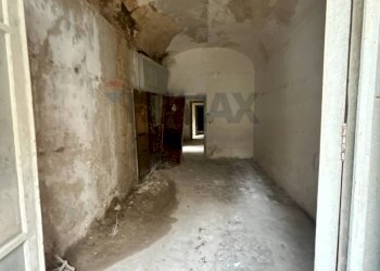 Stanza vuota - Ufficio Via Siena
2/4, Avola - foto 5