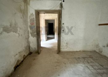 Stanza vuota - Ufficio Via Siena
2/4, Avola - foto 7