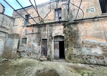 Casa all\'aperto - Ufficio Via Siena
2/4, Avola - foto 11