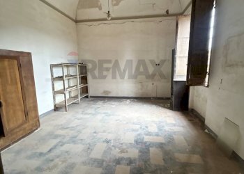 Stanza vuota - Ufficio Via Siena
2/4, Avola - foto 20