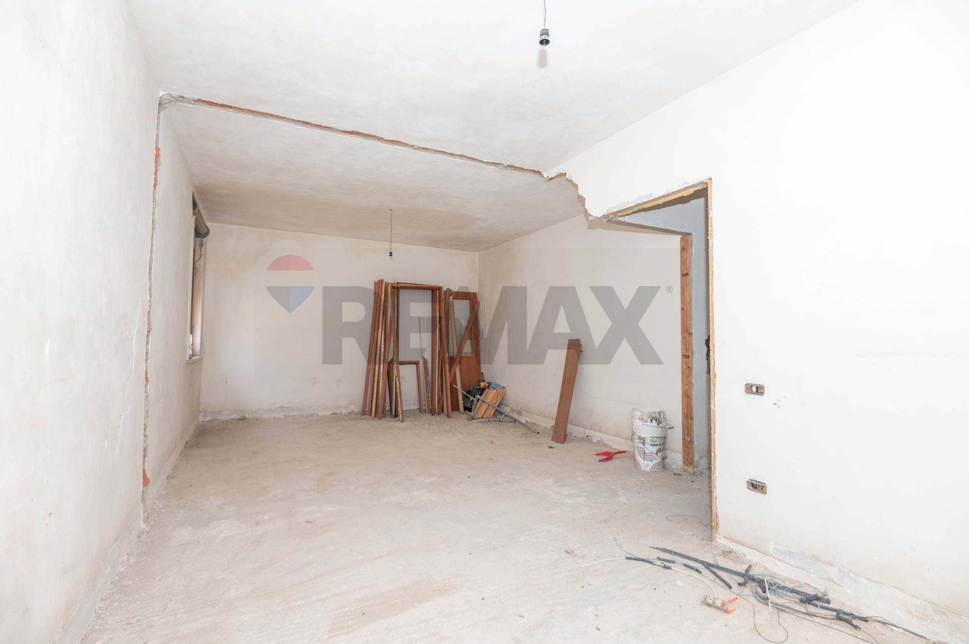 Stanza vuota - Casa indipendente Via Pietro Micca
 
18, Pachino - foto 1