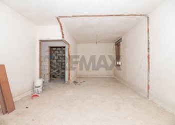 Parcheggio - Casa indipendente Via Pietro Micca
 
18, Pachino - foto 2