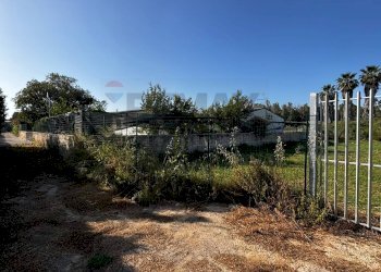 Giardino - Agricultural land Viale Paolo Orsi
snc, Siracusa - photo 2