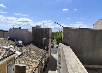 Edificio all\'aperto - Independent house piazza acre, Palazzolo Acreide - photo 1