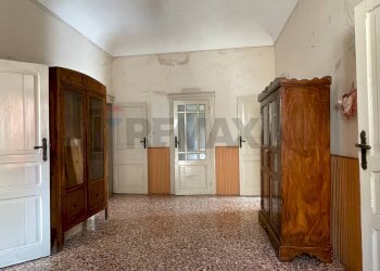 Stanza vuota - Villa Via Ciro Menotti
 
95, Pachino - foto 16