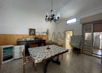 Sala da pranzo - Villa Via Ciro Menotti
 
95, Pachino - foto 20